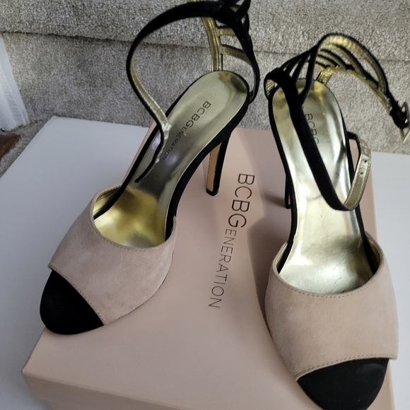 Hees - Picture 1 of 1